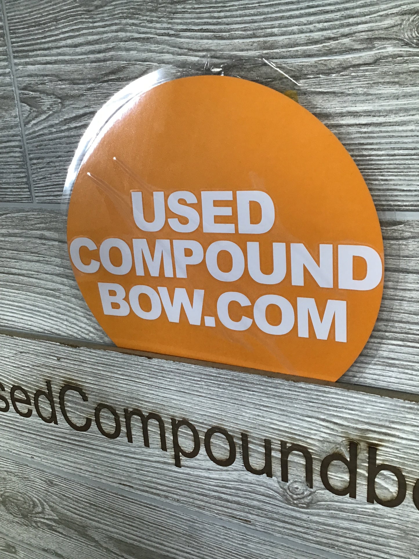 Used Hoyt RX-9 Right Handed Bourbon - 60-70lb  25-30"