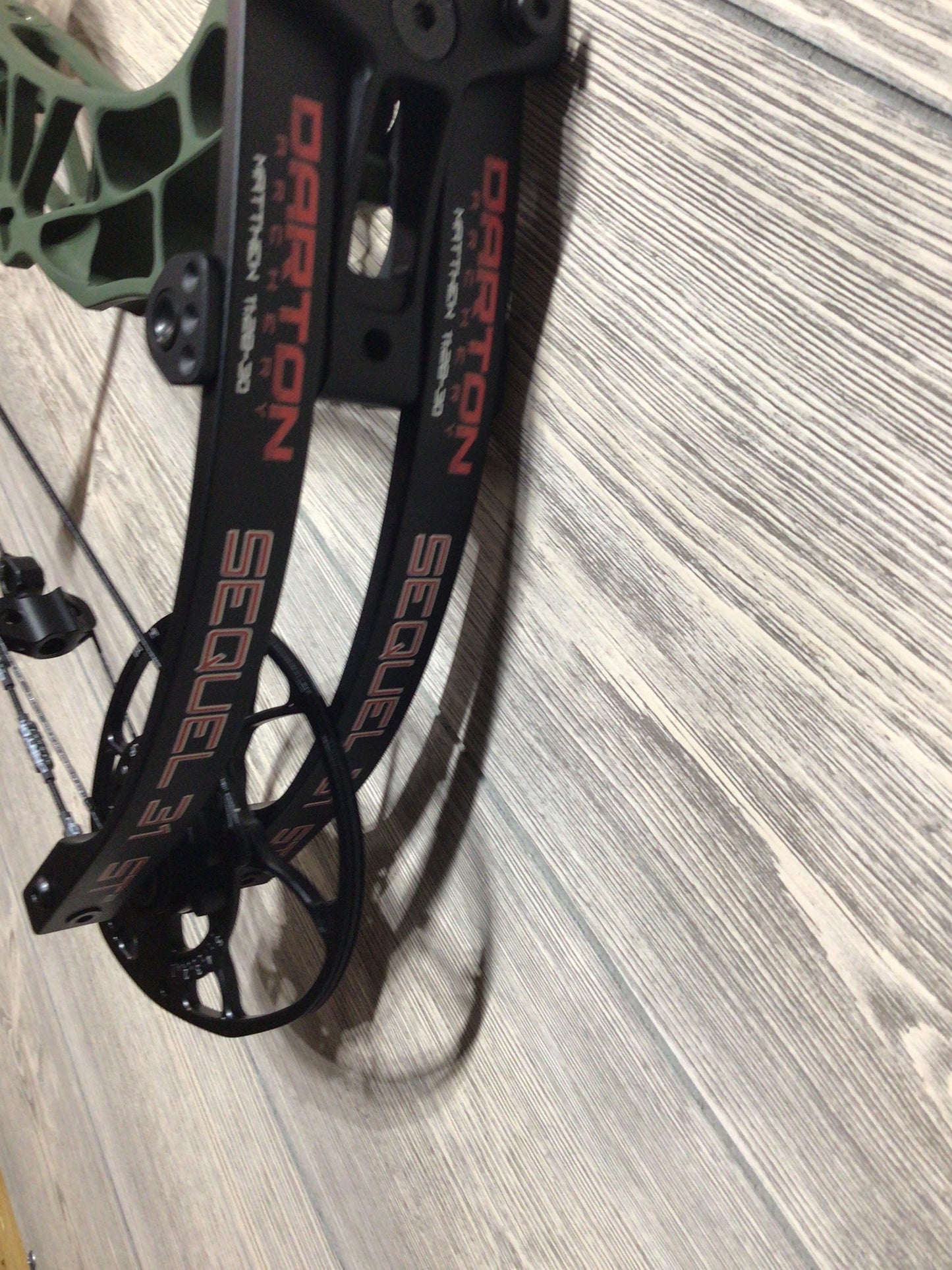 Darton Sequel 31 ST2 Right Handed 60-70 OD Green/Black Limbs