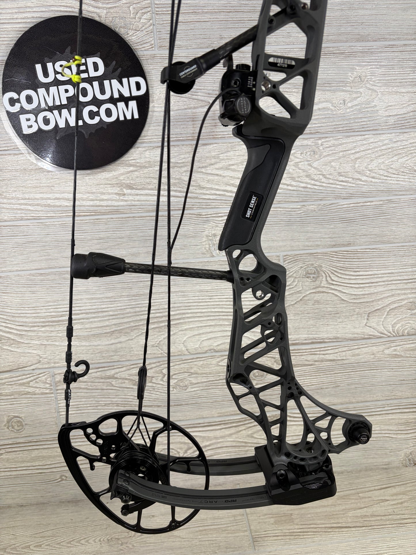 Used Mathews Lift X 29.5 Right Handed Shale with Mathews MX Rest