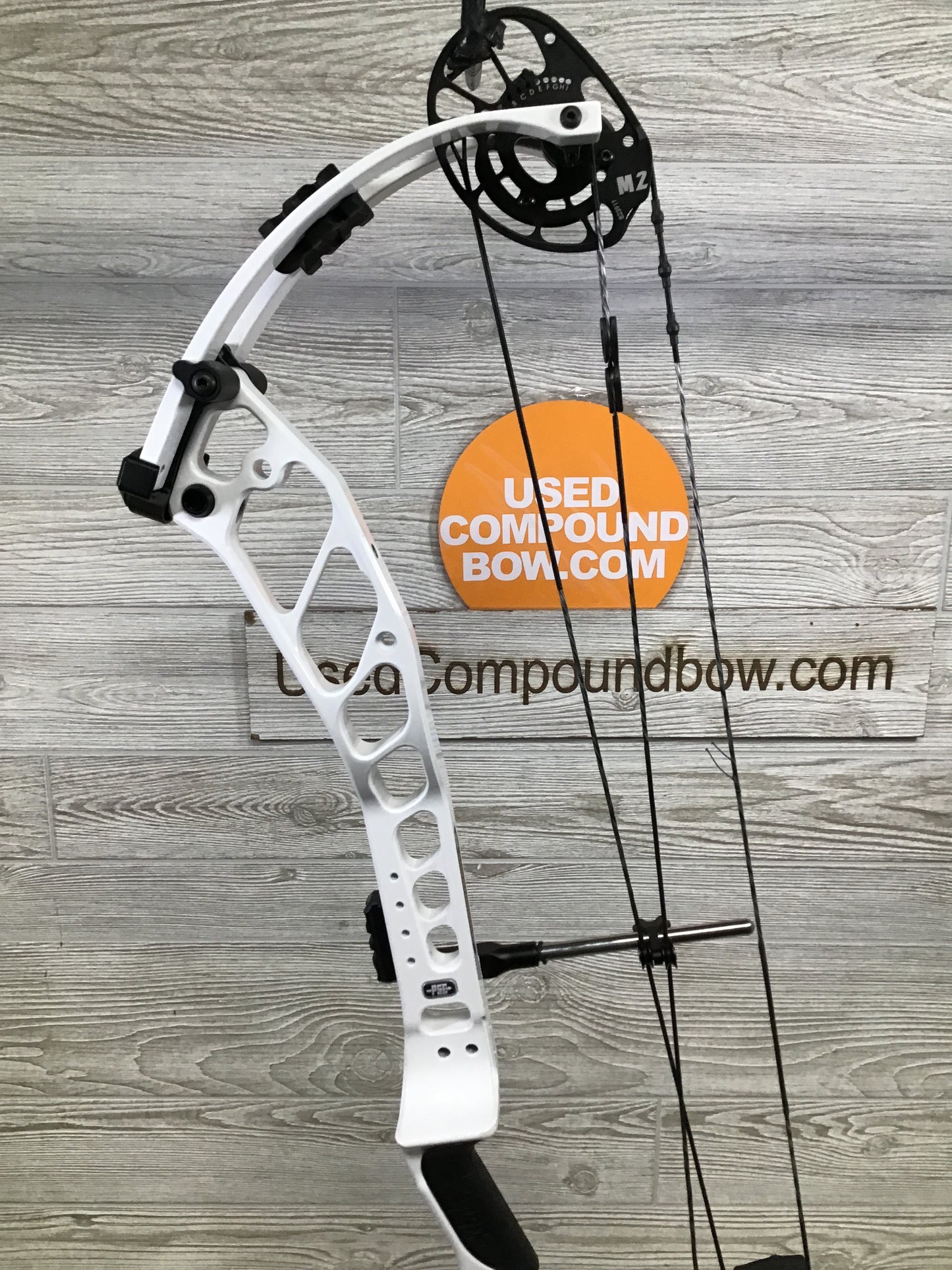 NEW IN BOX W/ WARRANTY PSE Shootdown Pro - 36 - RH - 70 - White - M2 Cams