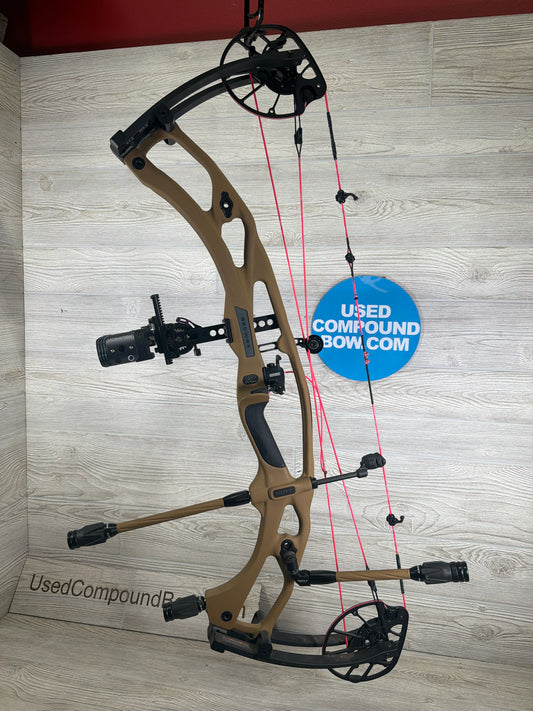 Used RX-9 Ultra 29" 70lb LOADED Bow Pkg