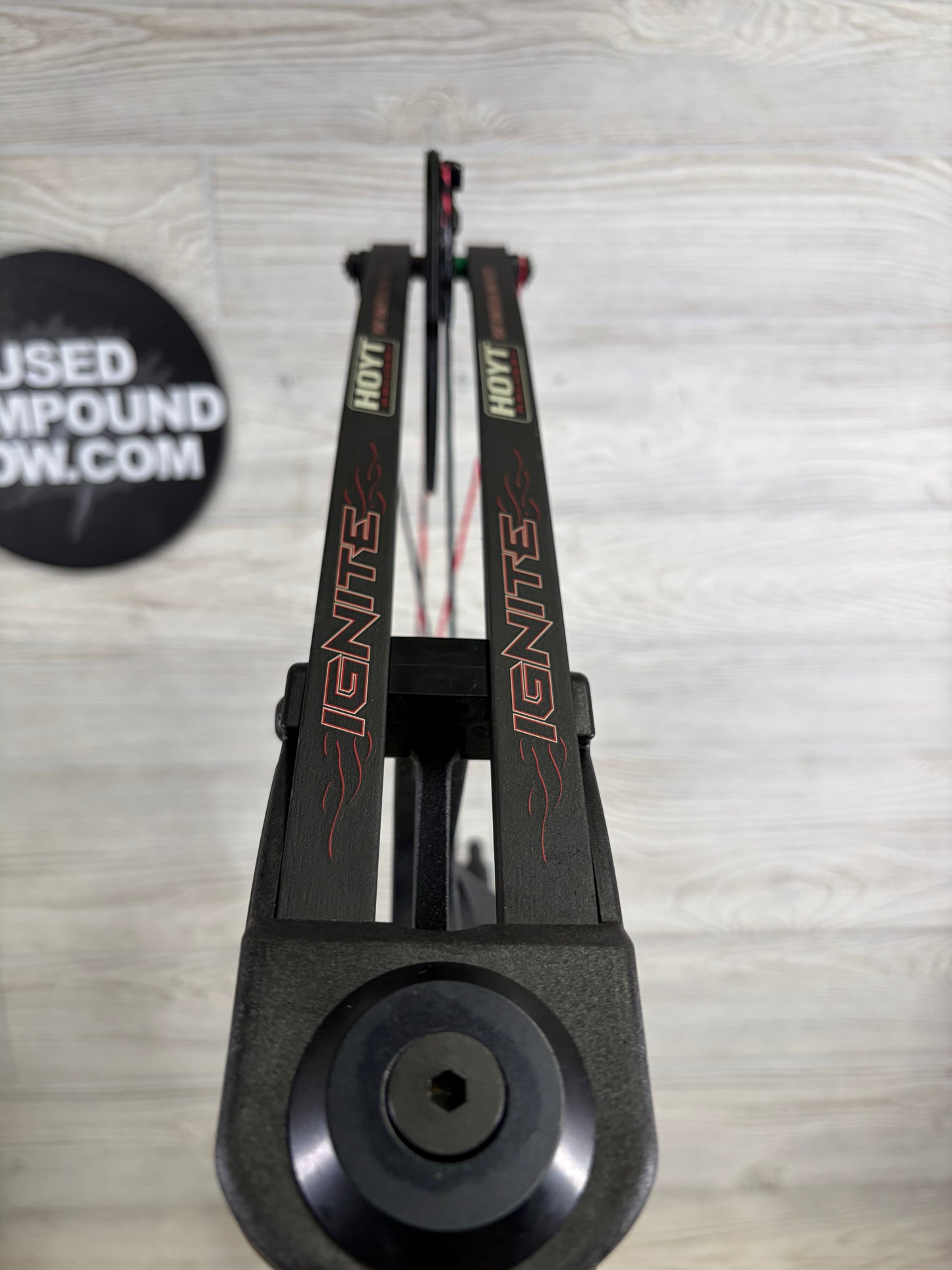 Used Hoyt Ignite Left Hand Package