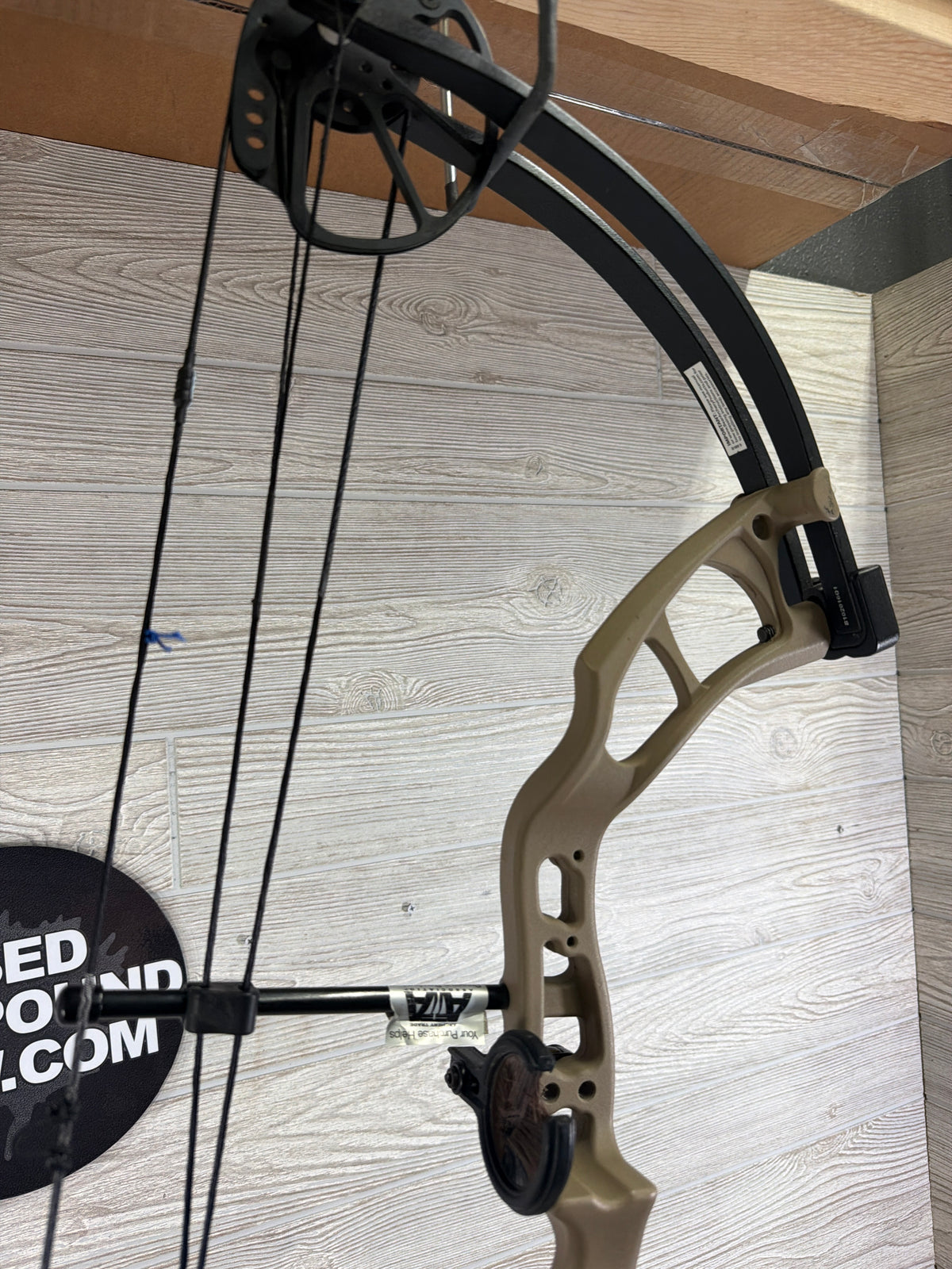 Used Bear Cruzer LH Buckskin Riser/Black Limbs