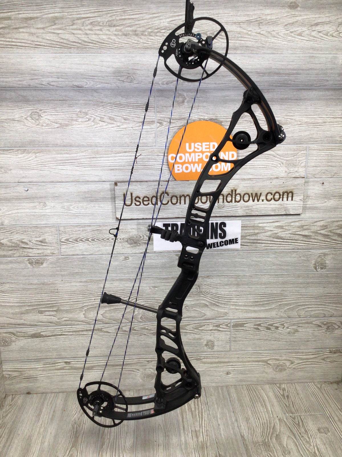 Used Bowtech Virtue Right Hand Black 60-70lb Bow