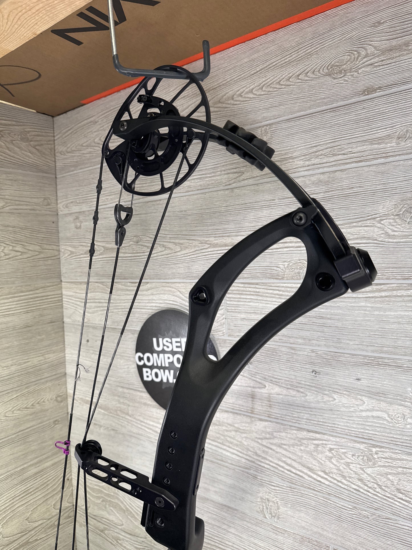 Used PSE Mach 30 DS Black Right Handed 24.5-30" 60/70#