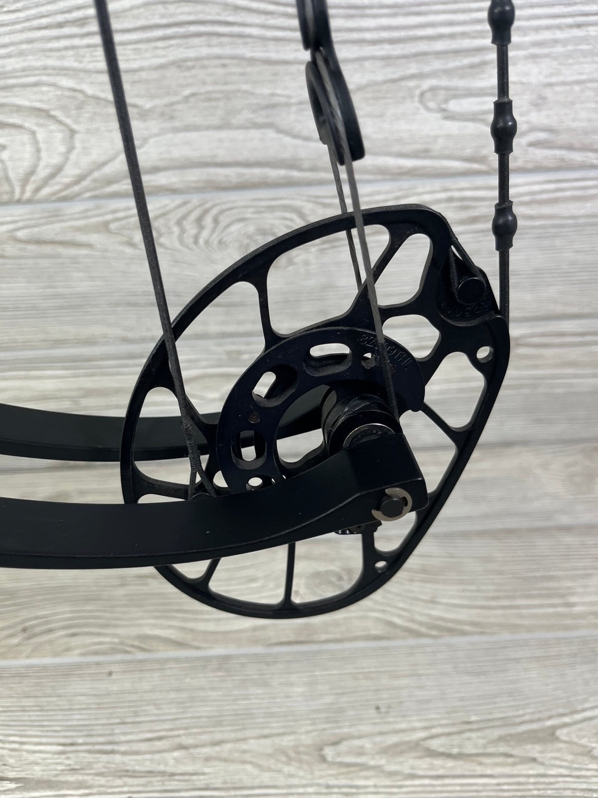 Used PSE Carbon Levitate Left Hand EC2 Cam Nock On edition Black