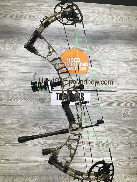 Hoyt VTM 34 wilderness Right Hand 60-70lbs 29.5-31" package (NEW CAMS AND STRINGS)
