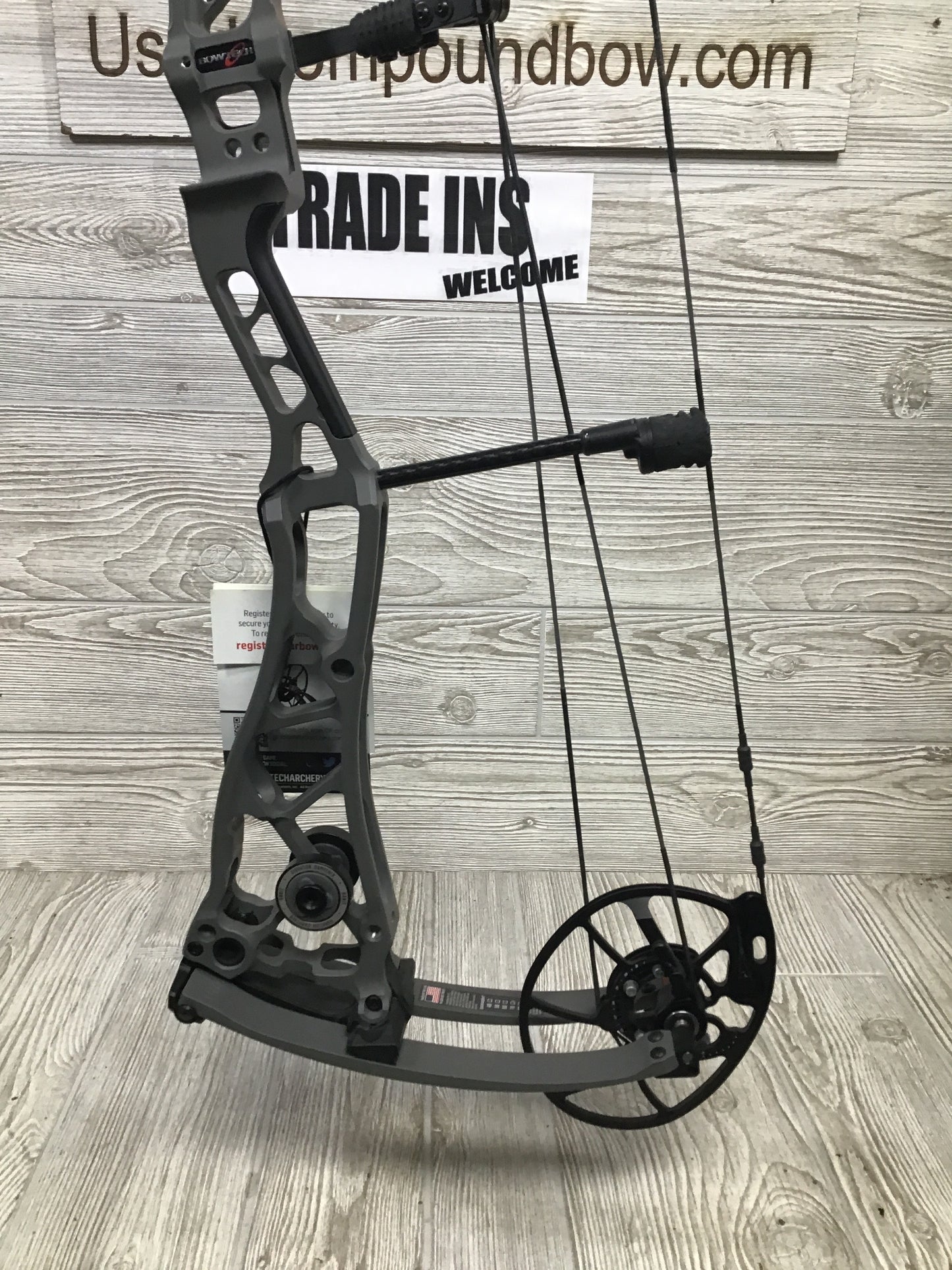 Bowtech SS34 Smoke Right handed 60-70# 29"