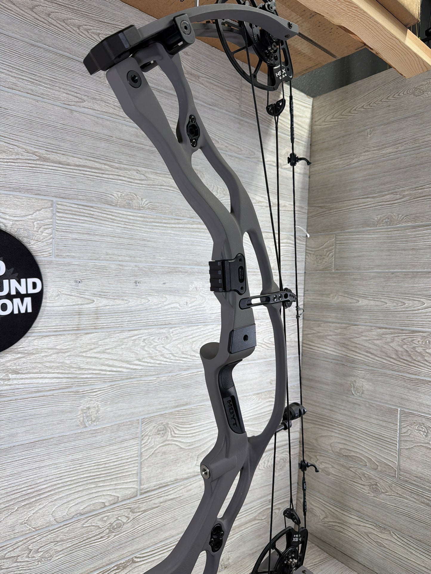 Used Hoyt RX-9 Left Handed 60-70# Tombstone