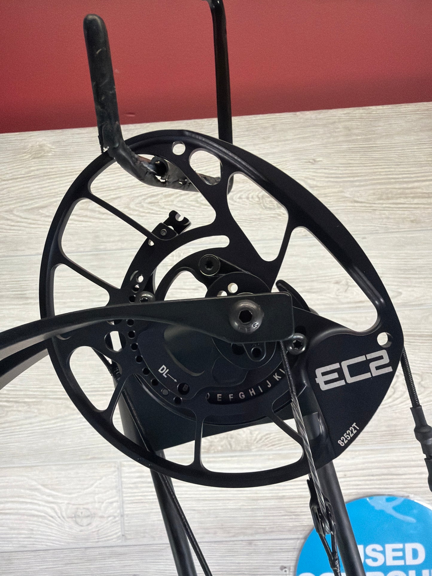 Used PSE Mach 30 DS EC2 29" 70lb Right Hand Black Bow w/ PSE Quiver