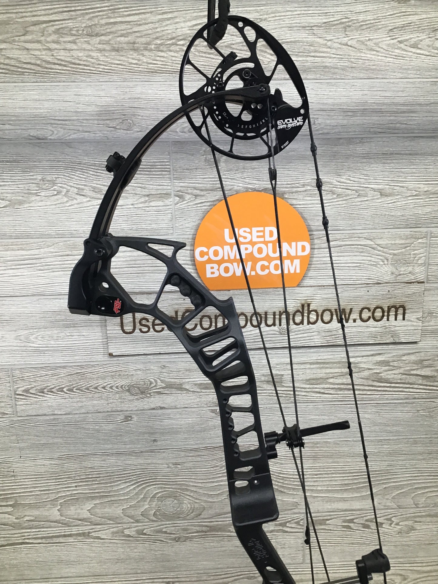 Used PSE Xpedite Right Handed 60-70# Gray
