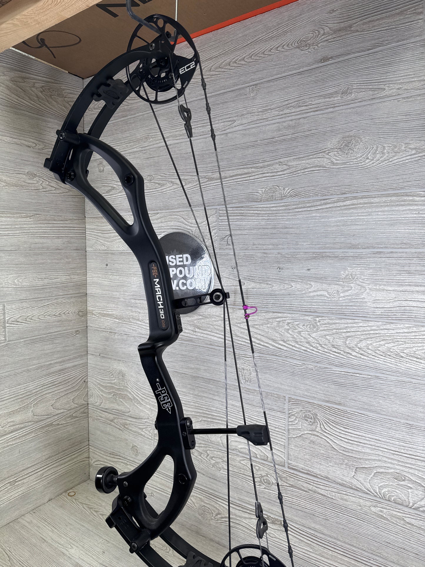 Used PSE Mach 30 DS Black Right Handed 24.5-30" 60/70#