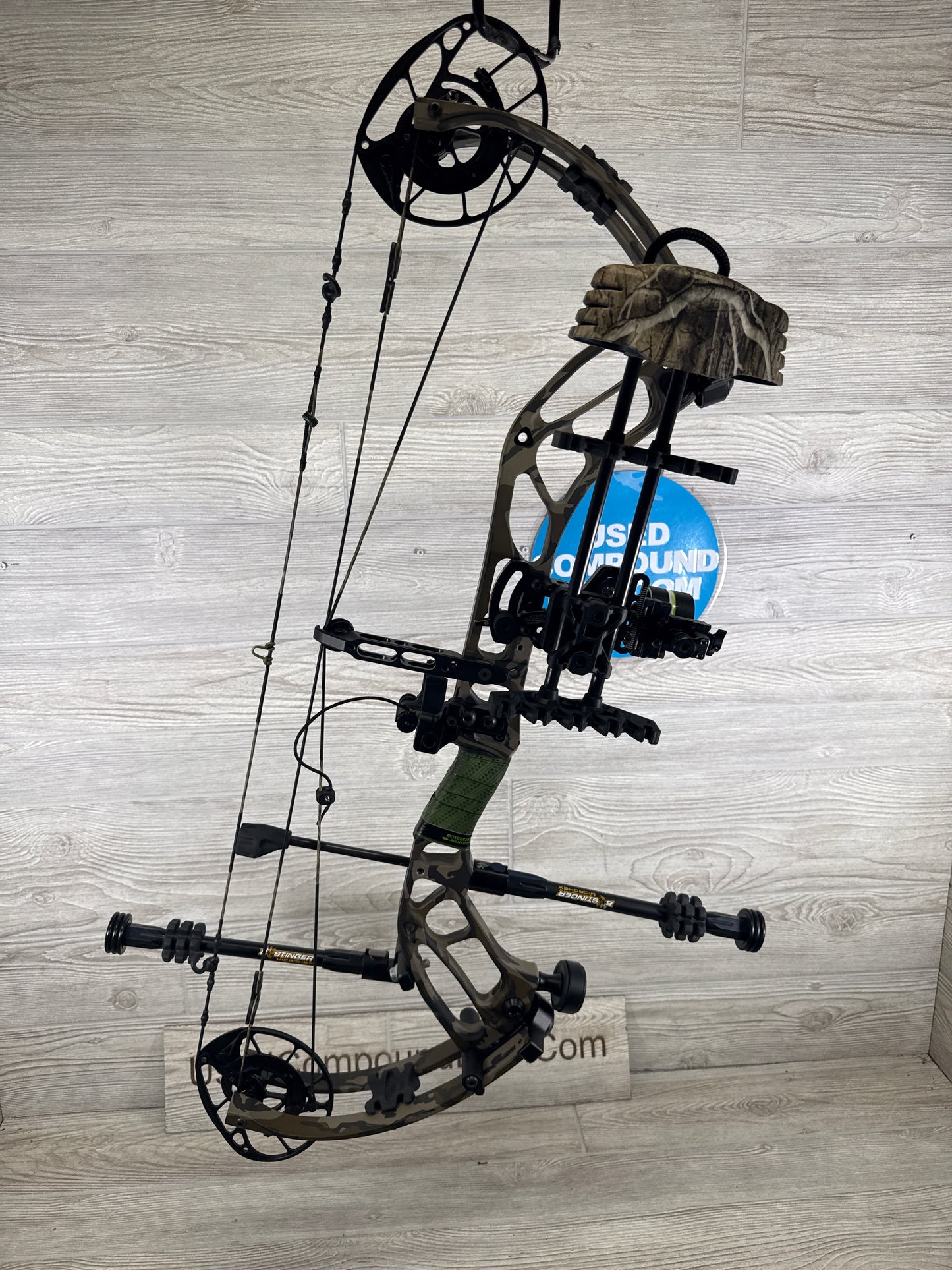 Used PSE Evolve DS 30 24.5-30 Mossy Oak Right Handed Package