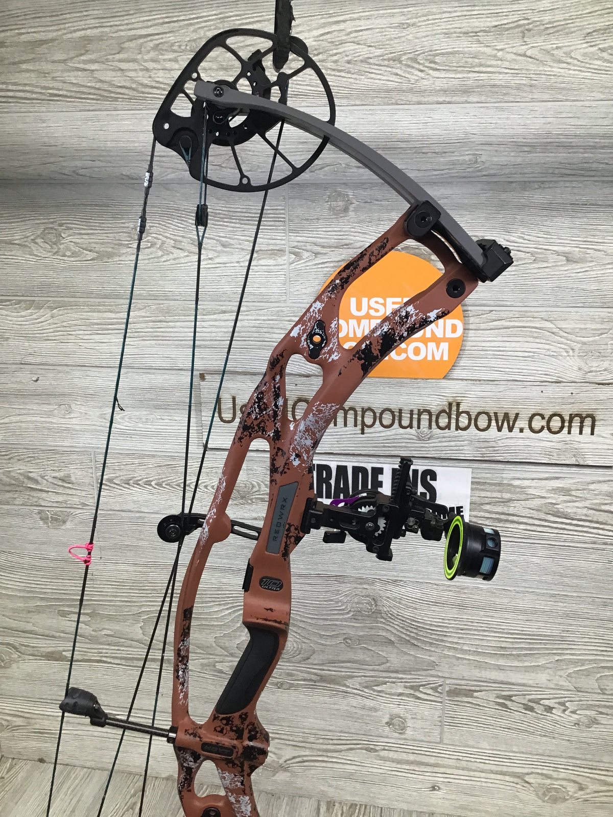 Hoyt RX-10 Ultra Left Handed Georgia Clay with Tombstone limbs 70-80# 30.25-31"