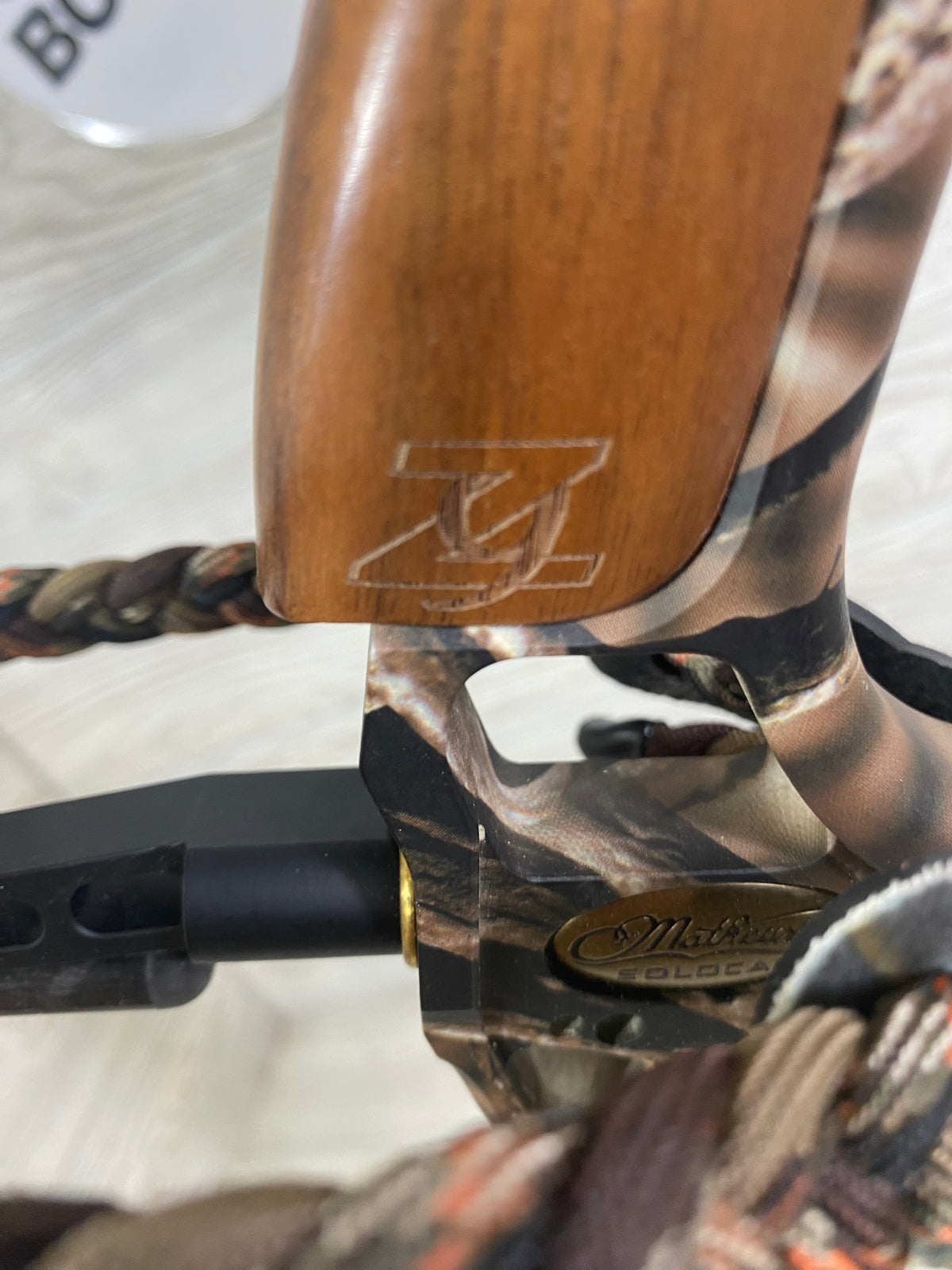 Used Mathews Z9 Right Handed 60-70lb 32" Bow Pkg