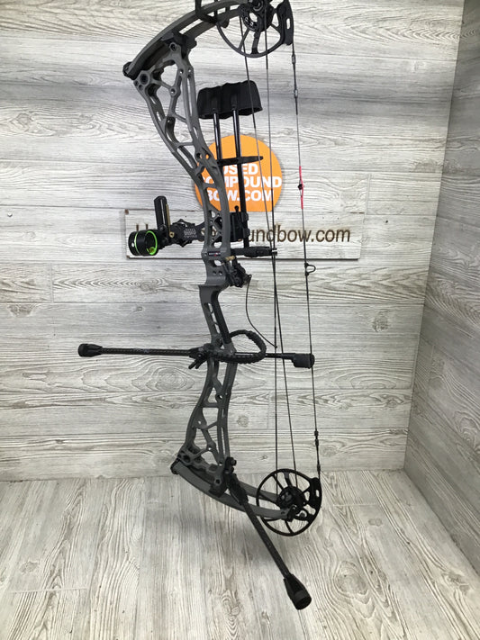 Used Bowtech SS34 Smoke RH Bowhunter Package