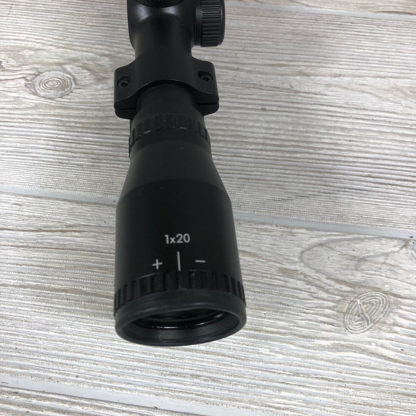 Used Ravin Jack Plate with 1X ( zero power) scope