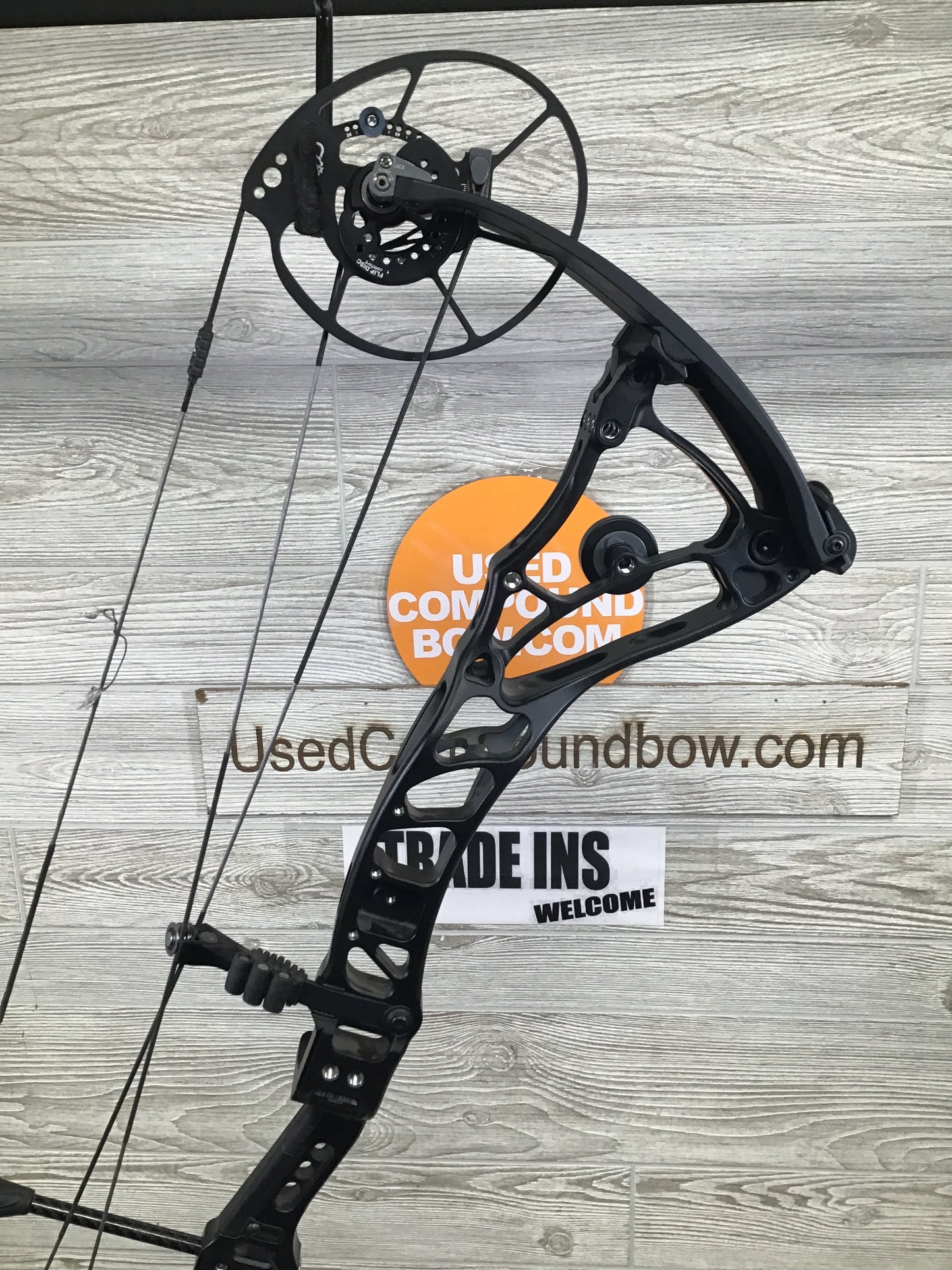 Bowtech Core SS 60-70# Black Right Handed