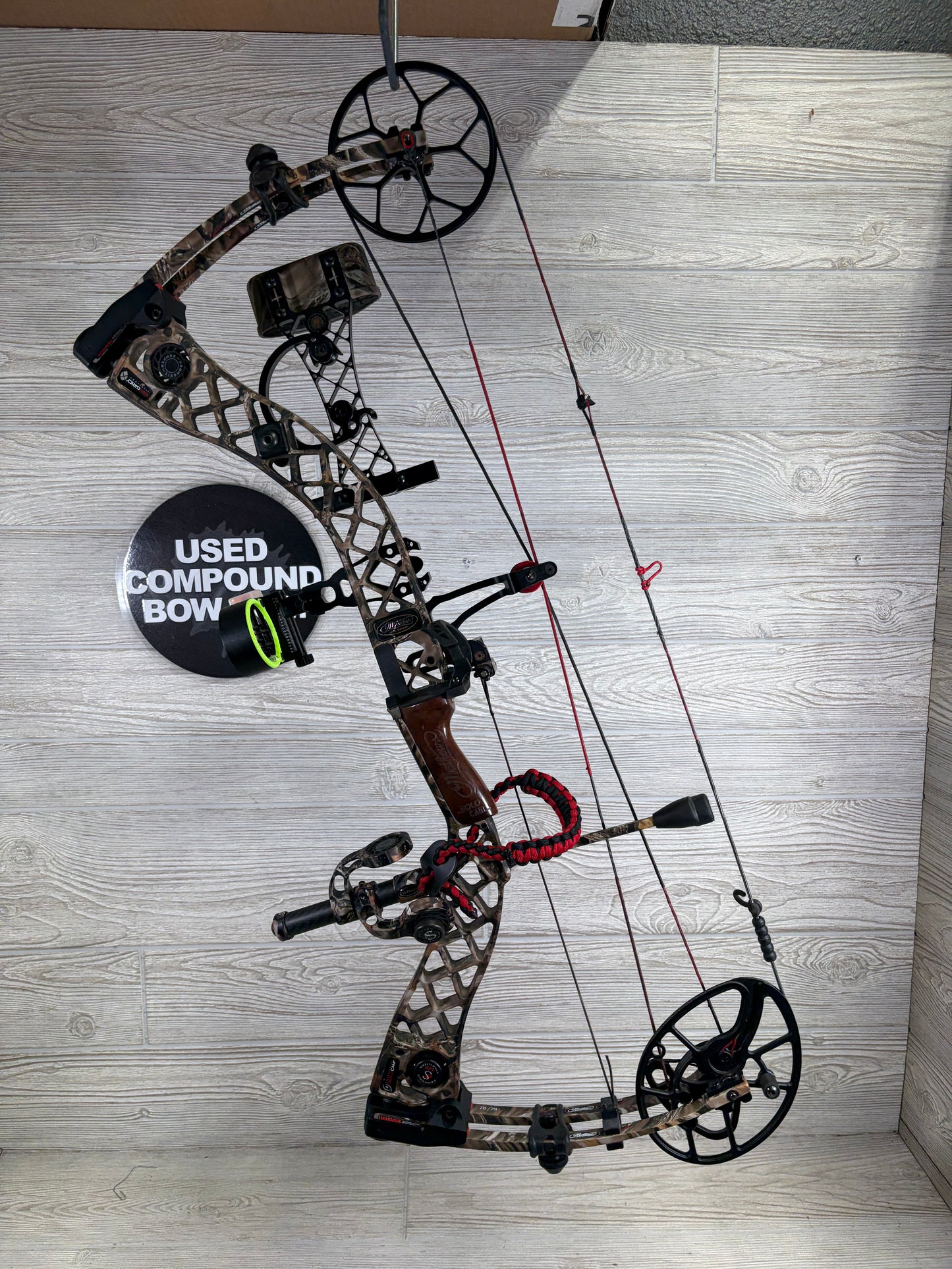 Used Mathews Creed 29" 60-70lb RH Bow Package