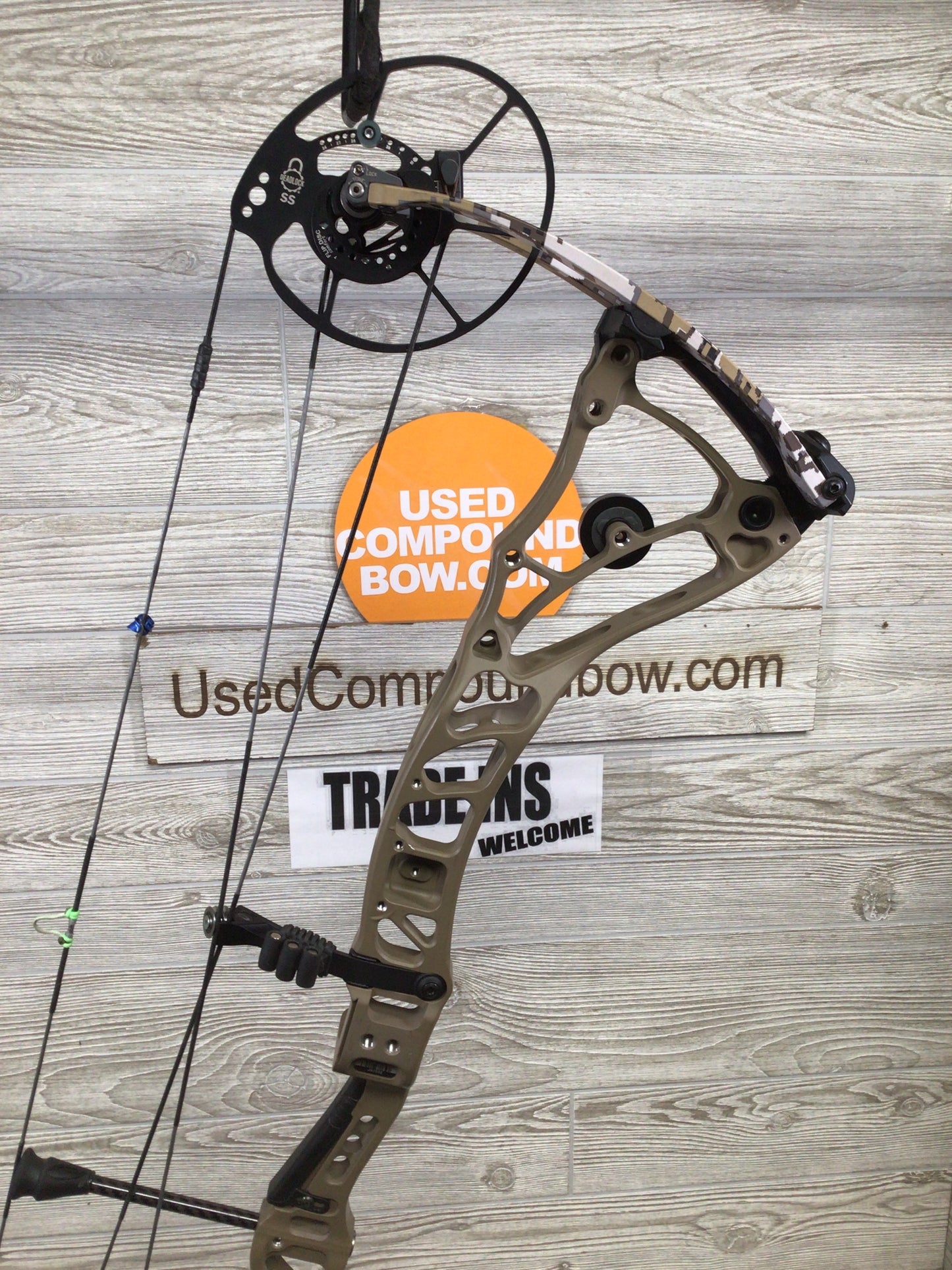 Bowtech Core SS 60-70# Flat Dark Earth/ Elevated 2 limbs 60-70#