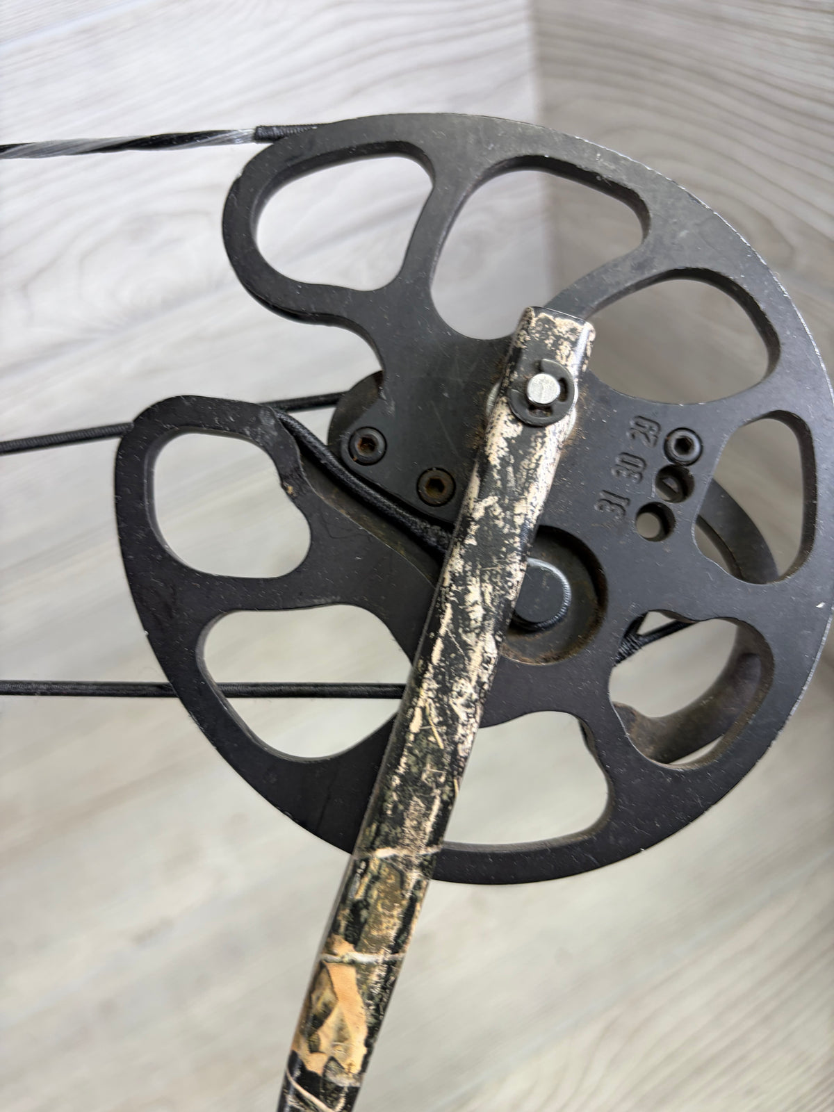 Used Parker Trailblazer XP Right Handed 29" 60-70lb carp setup