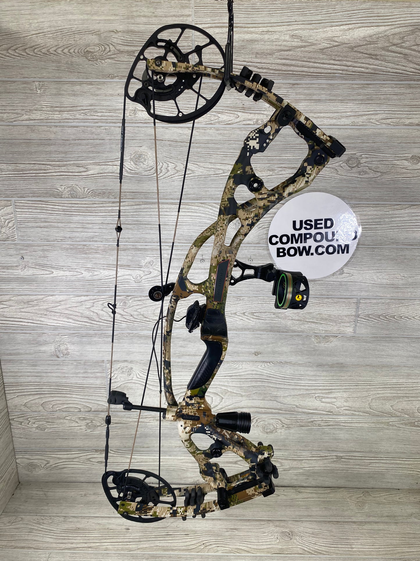 Hoyt RX-5 Sitka Subalpine 60-70# 25-30 Left hand PKG