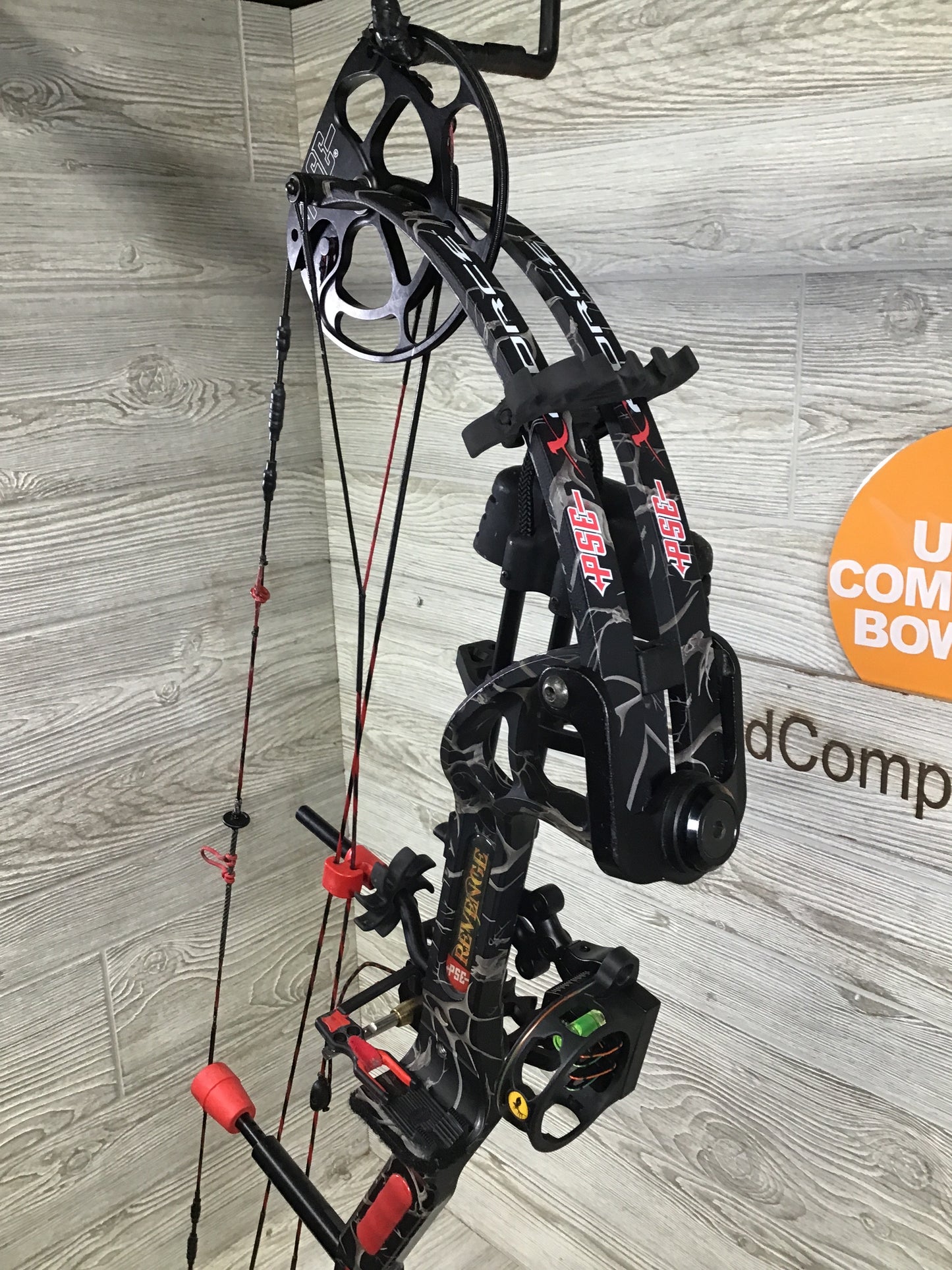 PSE Revenge Left Handed 50-60 24.5-30" Skullworks camo pkg