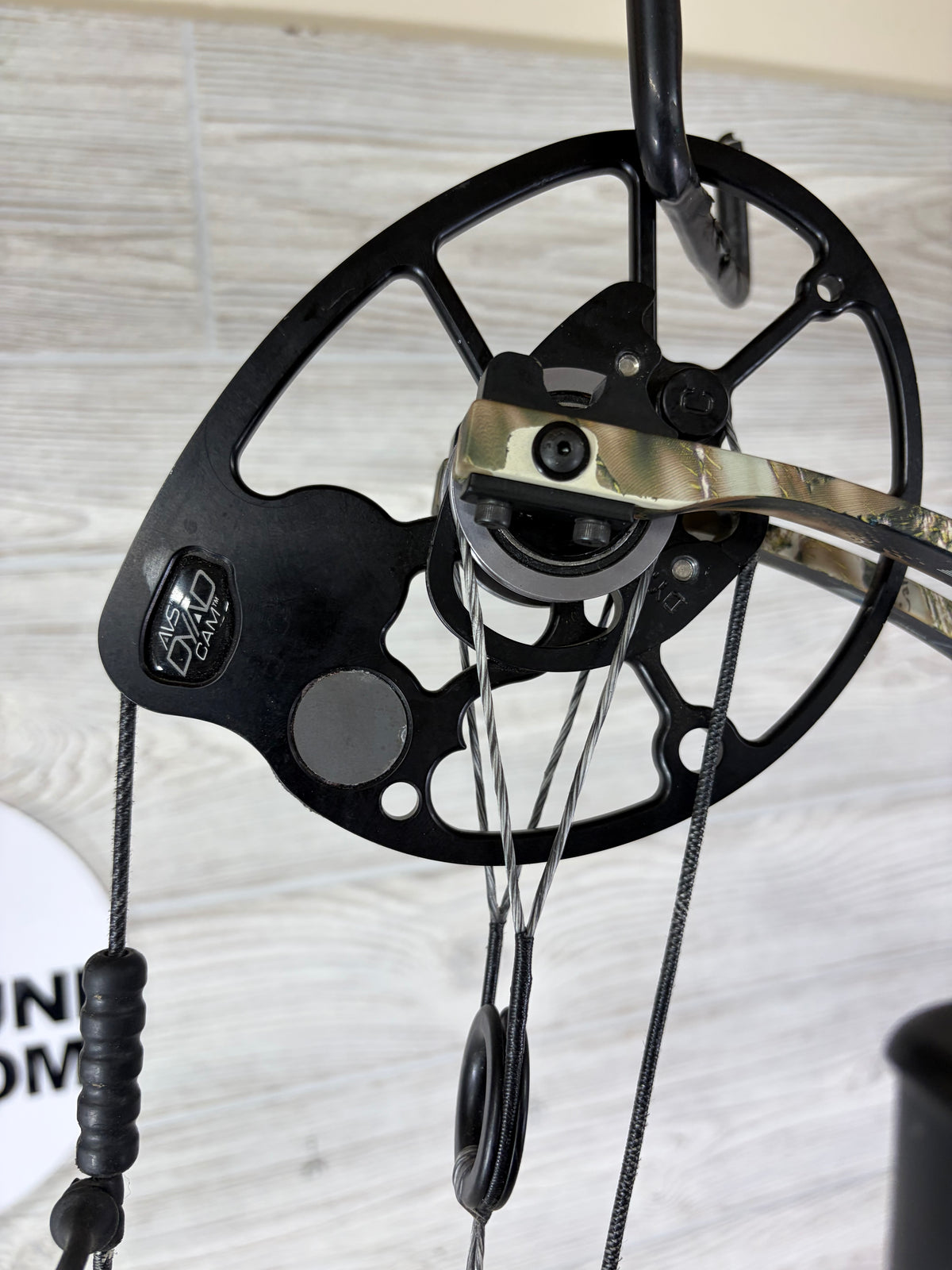 Used Mathews Chill R Lost Camo RH Package