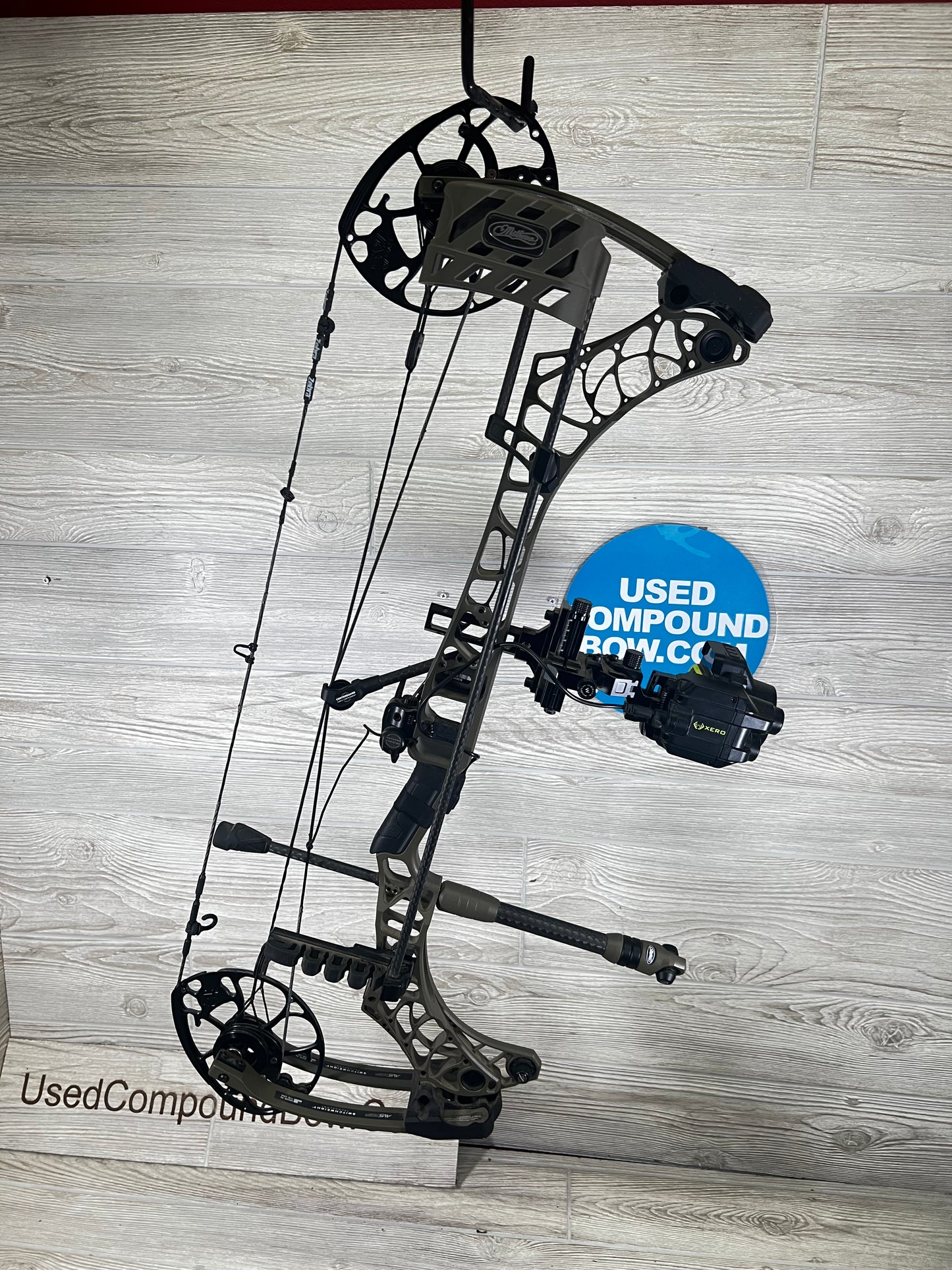 Used Mathews V3X 29 Ambush Green Right Handed Garmin Package