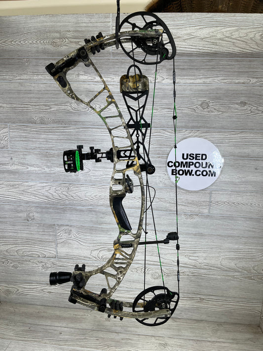 Used Hoyt Ventum 30 29" 70lb Realtree Package