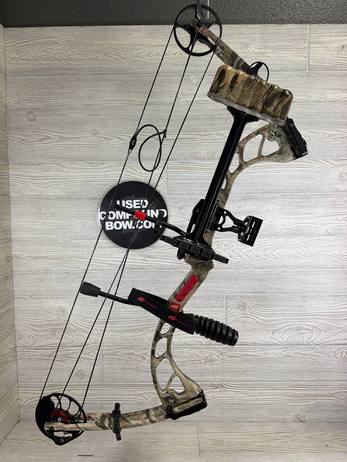 Used PSE Stinger 3G 29.5" 70lb Right Hand Bow Pkg