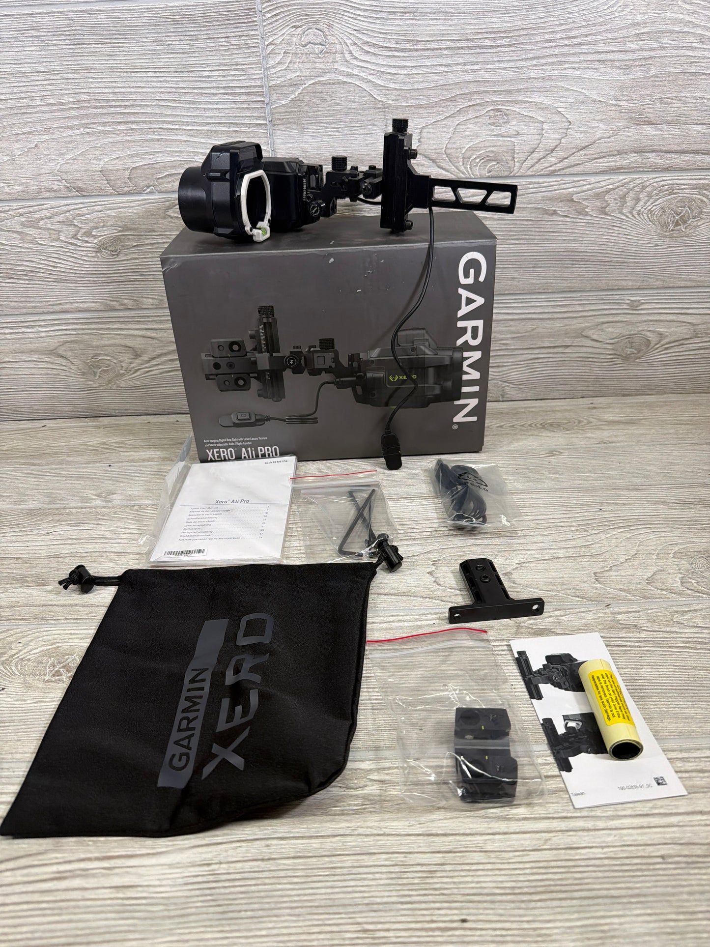 Garmin Xero A1i Pro Digital Bow Sight RH Bridgelock & Side Mount