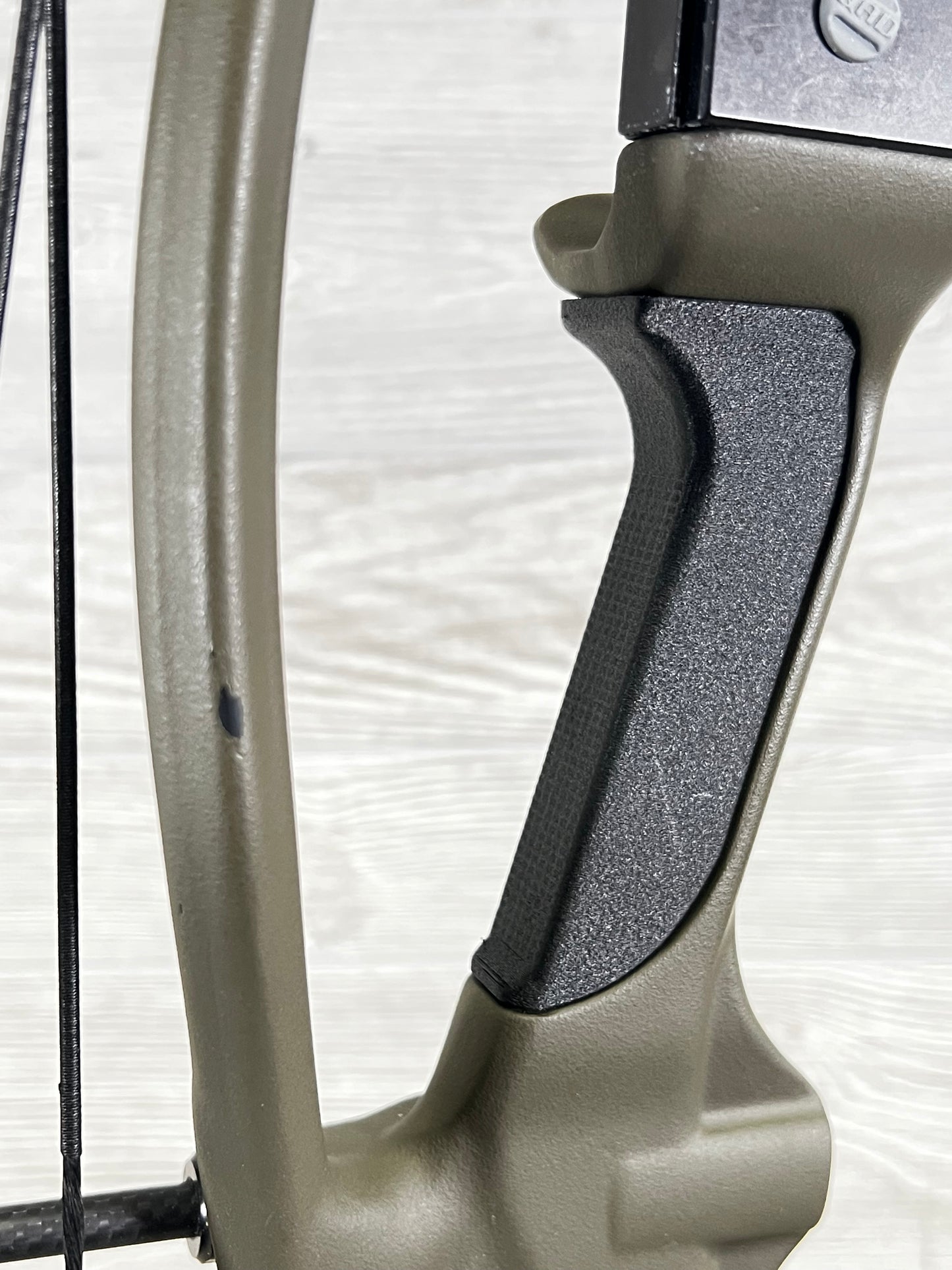 Used Hoyt RX-9 Ultra Right Handed 60-70# Wilderness 27.5/70