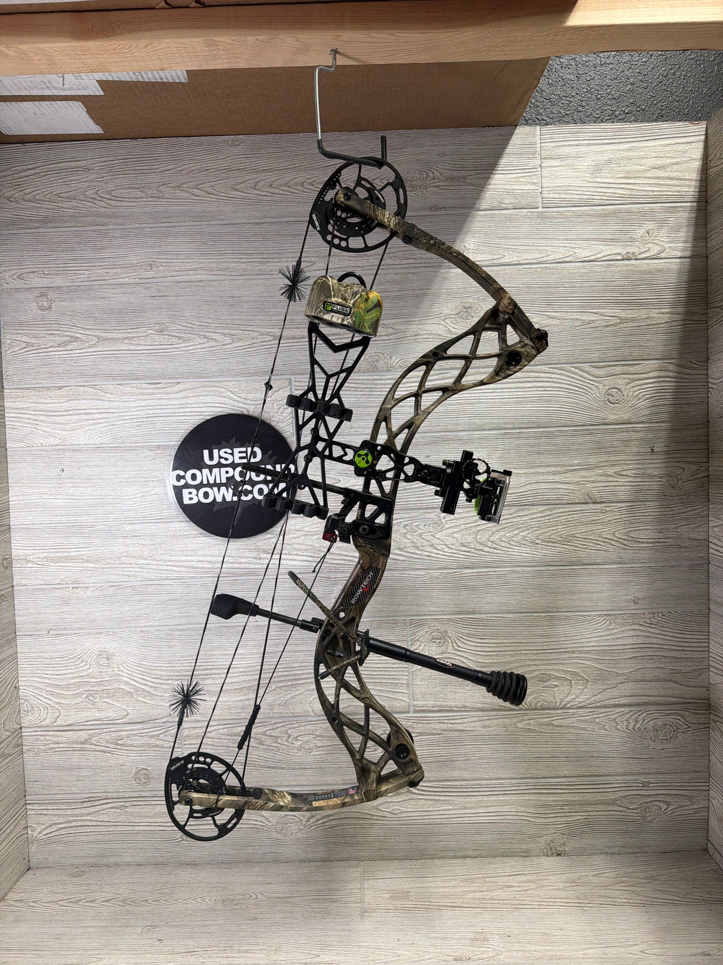 Bowtech Carbon Zion RH Camo Right Handed 60-70 25.5-30.5 PKG