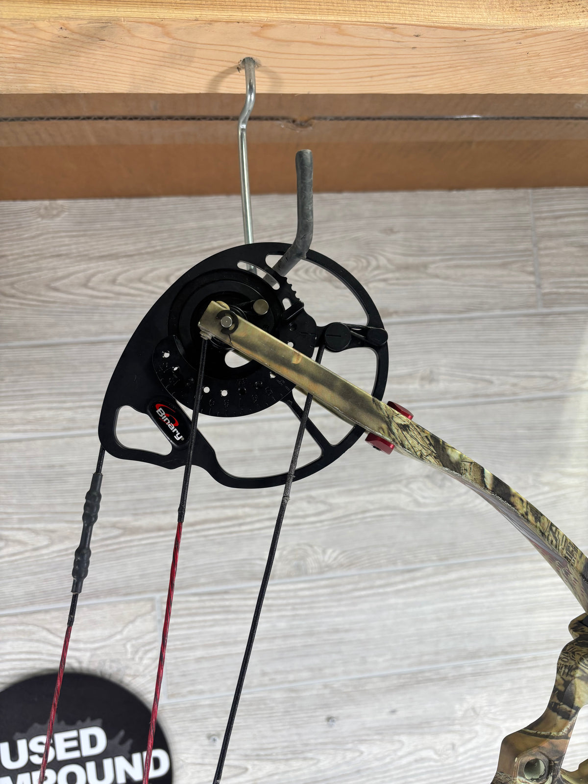 Bowtech Fuel Right Hand 18-30" 30-70lbs Camo