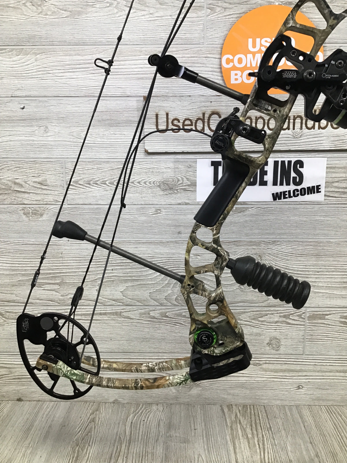 Used Mathews Tactic Right Hand 70lbs Camo Package