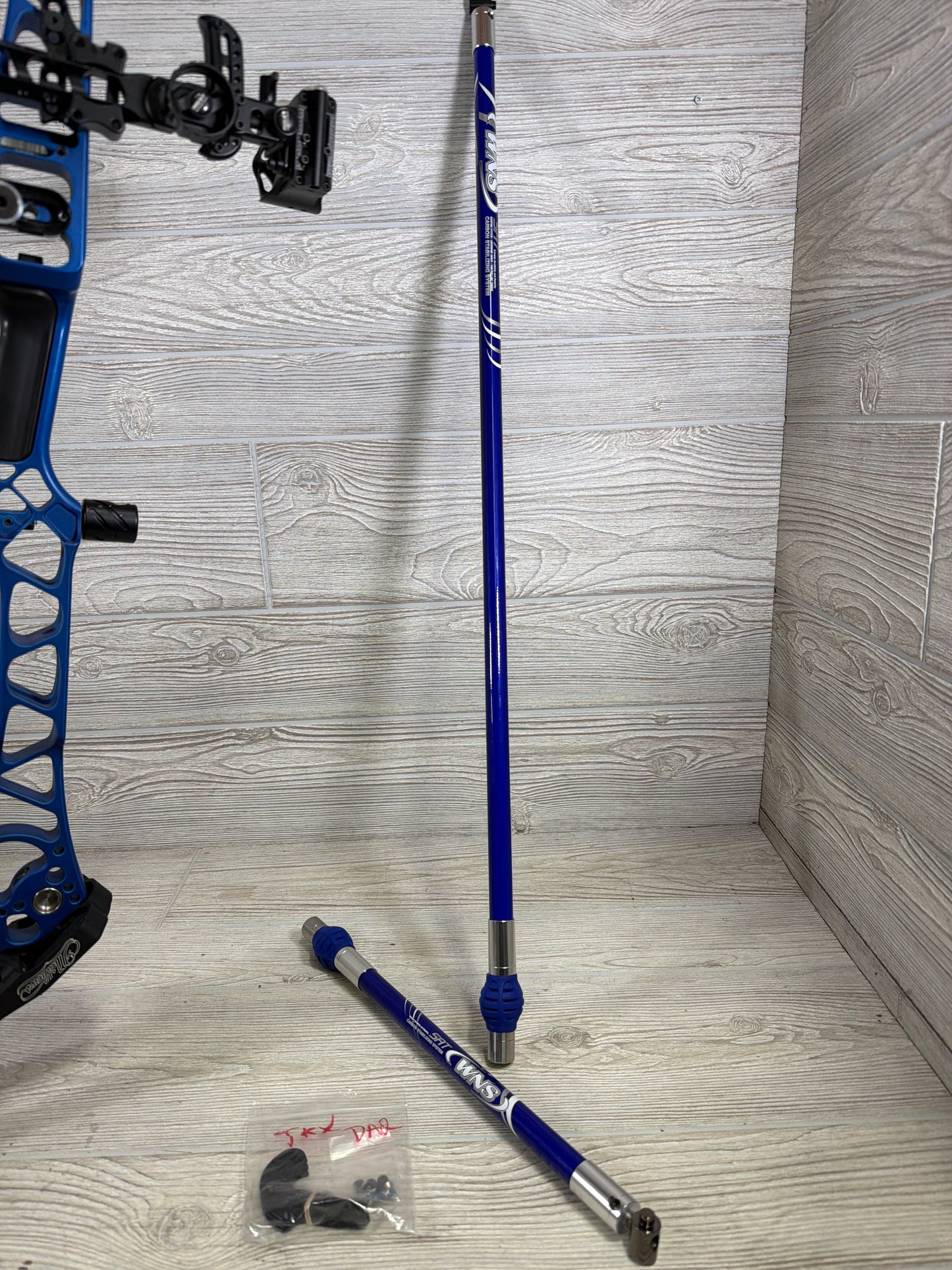 Used Mathews TRX 8 Right Handed Blue Black limbs 50# 28" Bow Package