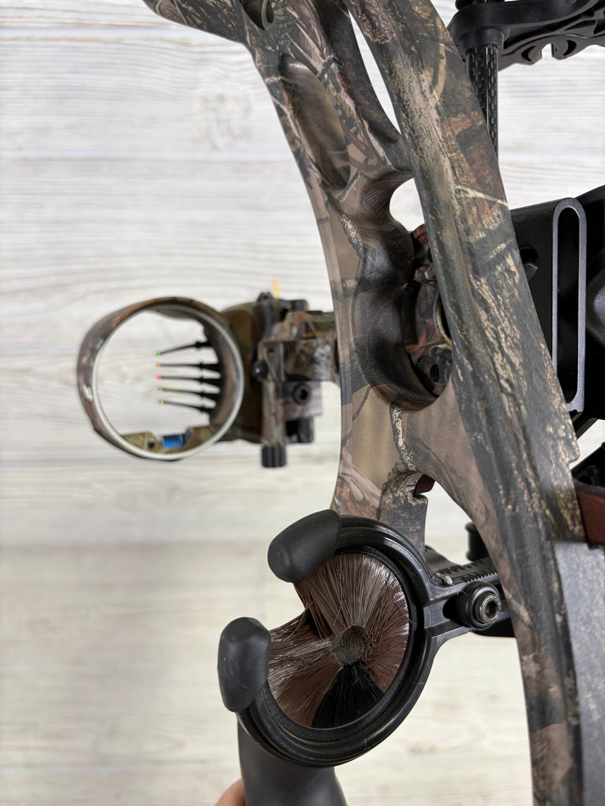 Used Hoyt Rampage XT RH PKG 29" 60-70lbs