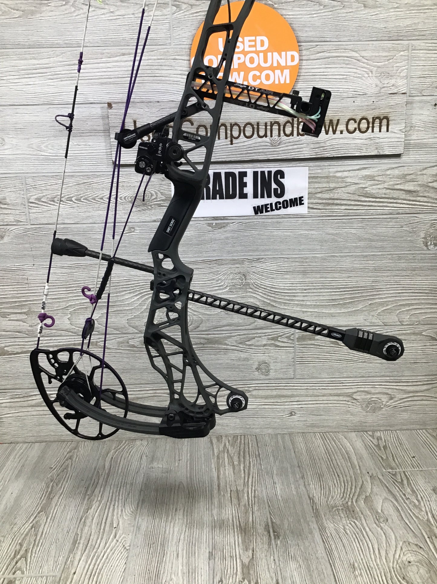 Used Mathews Lift X 29.5 Right Hand Shale Package