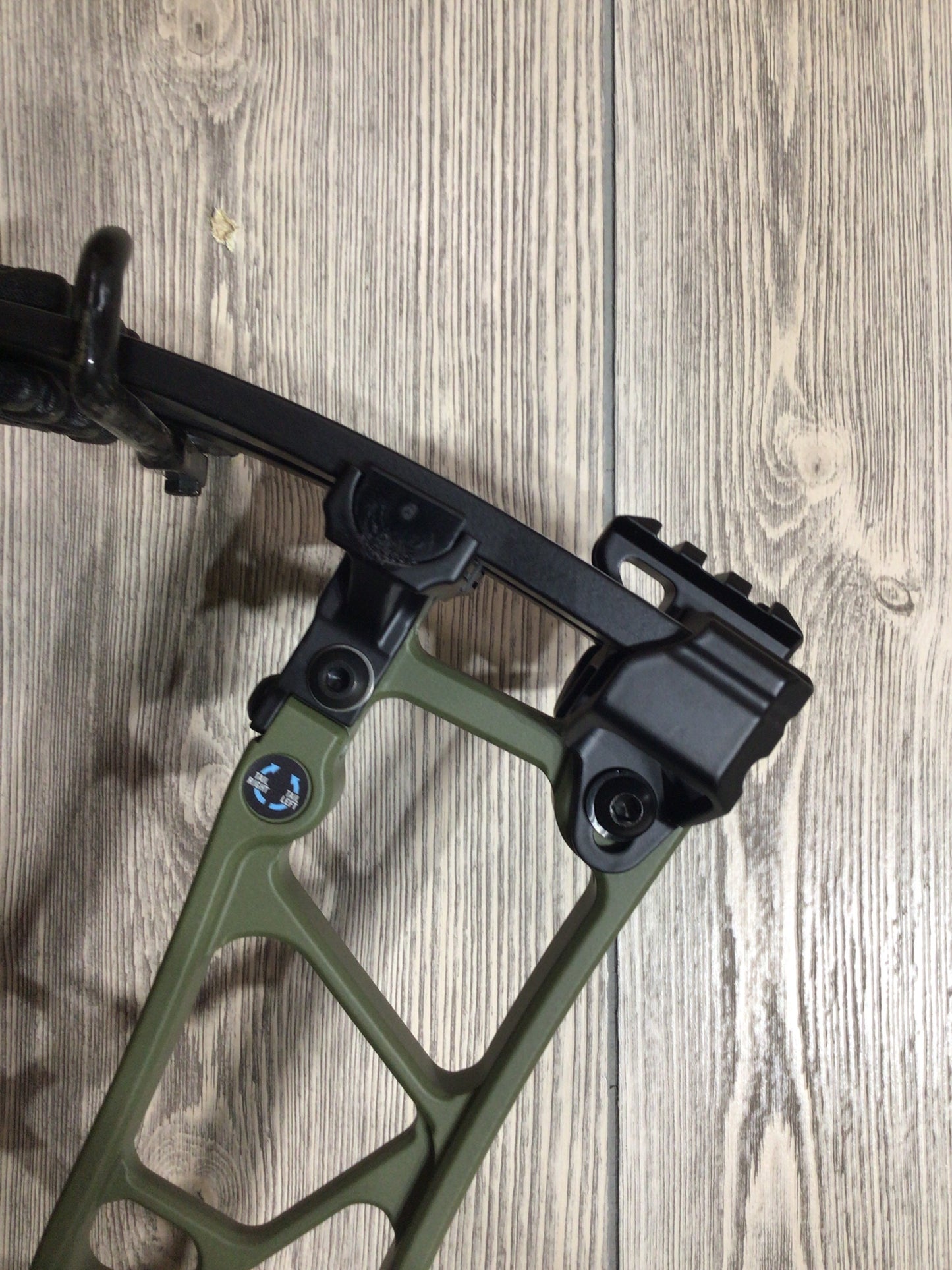Used Elite Exalt LD OD Green RH Bow