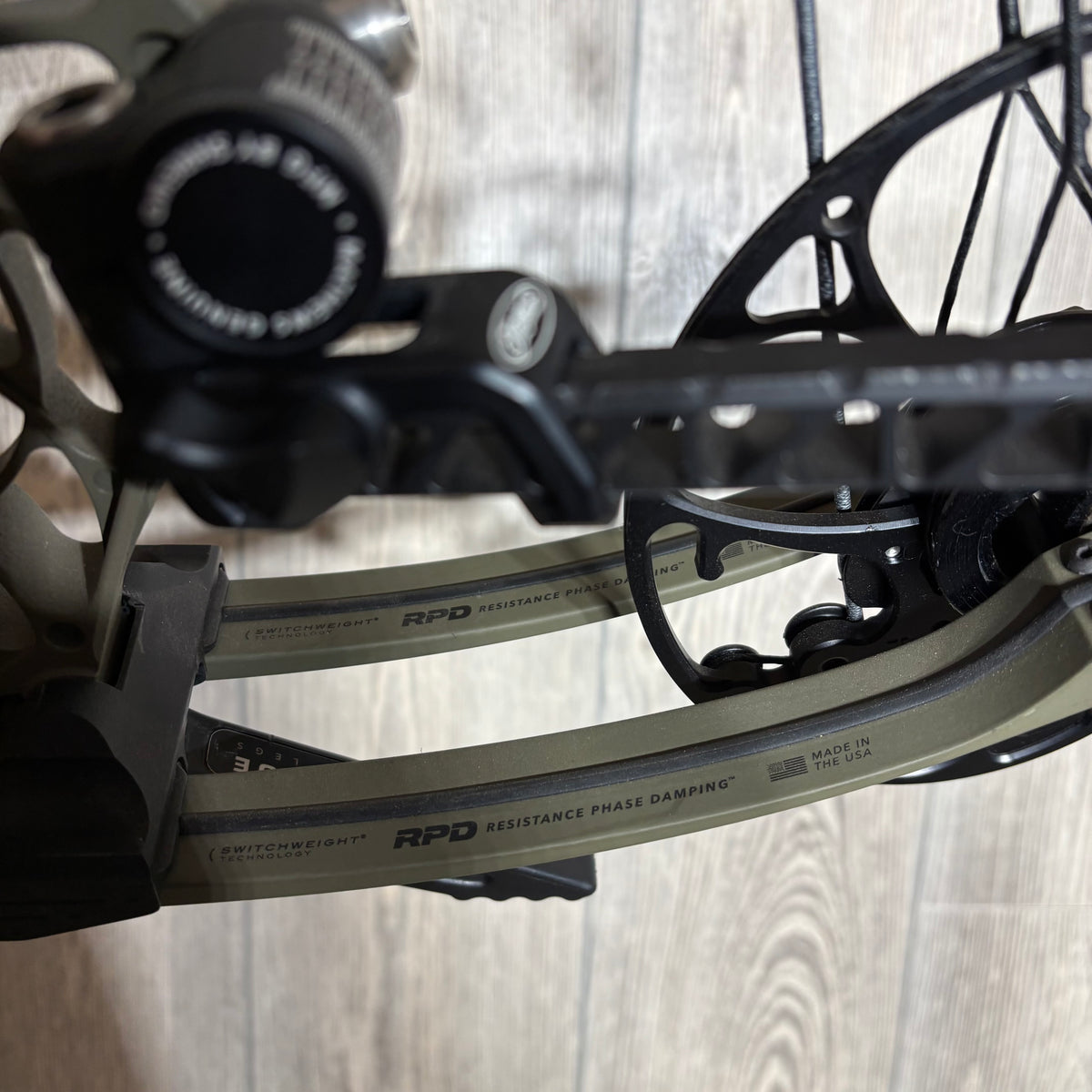 Used Mathews Phase4 29 RH Ambush LOADED Package