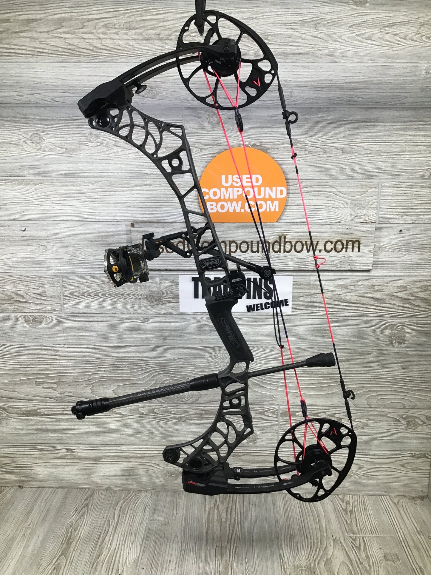 Used Mathews V3 27 Stone Package 27.5/70# right handed