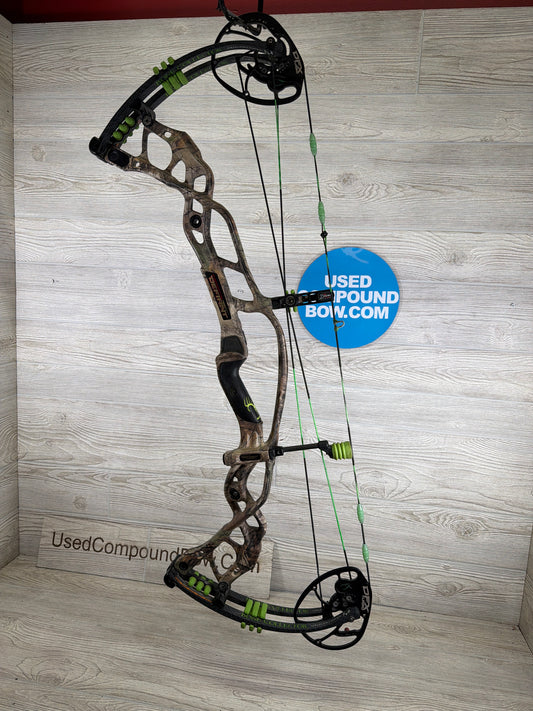 Used Hoyt Carbon Defiant #3 cam 29" 70lb Right Hand Realtree Bow