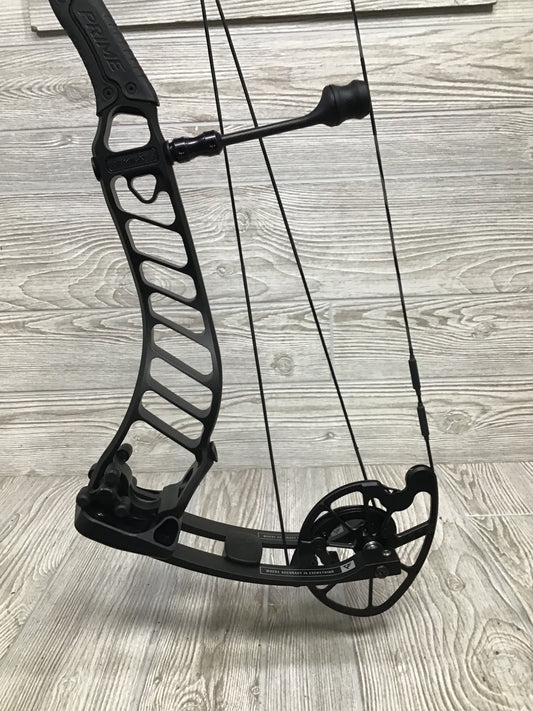 Brand New Prime Revex 6 Right Handed Black 50-60# 27.5-31"