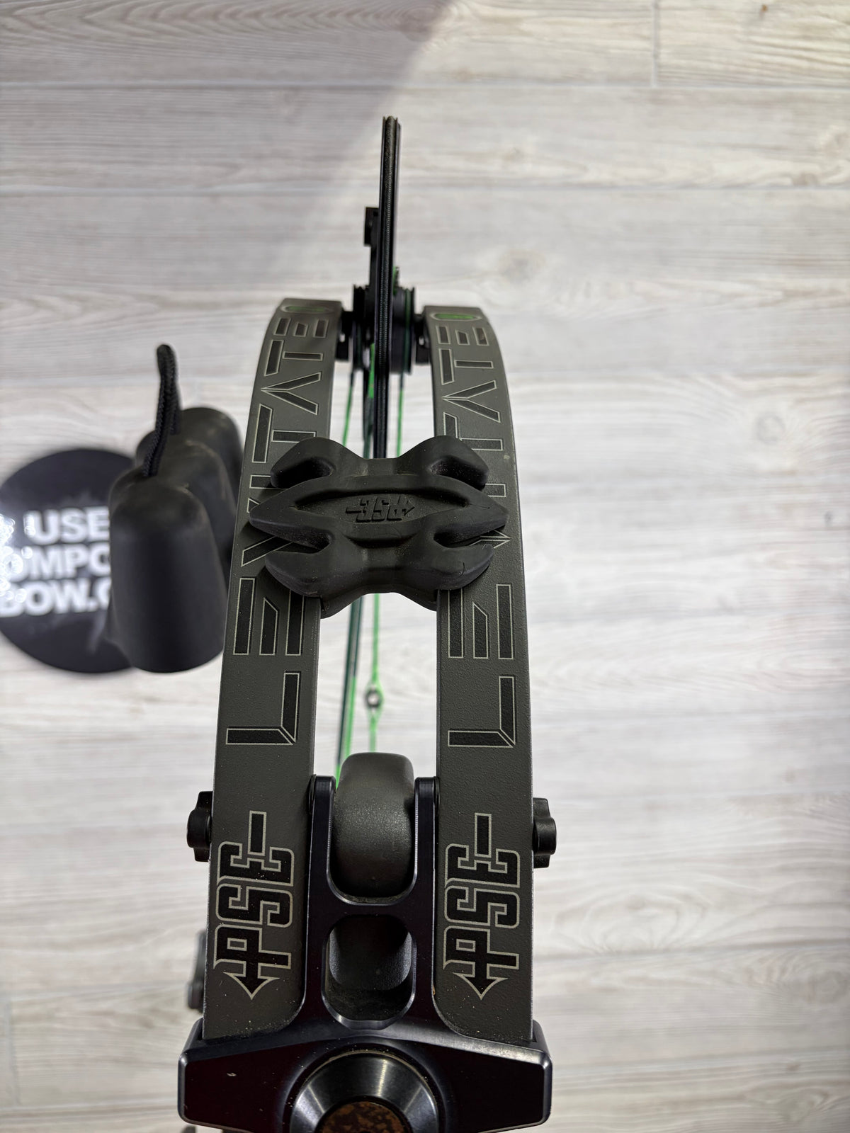 Used PSE Carbon Levitate Right Hand EC2 Cam Nock On Edition Charcoal
