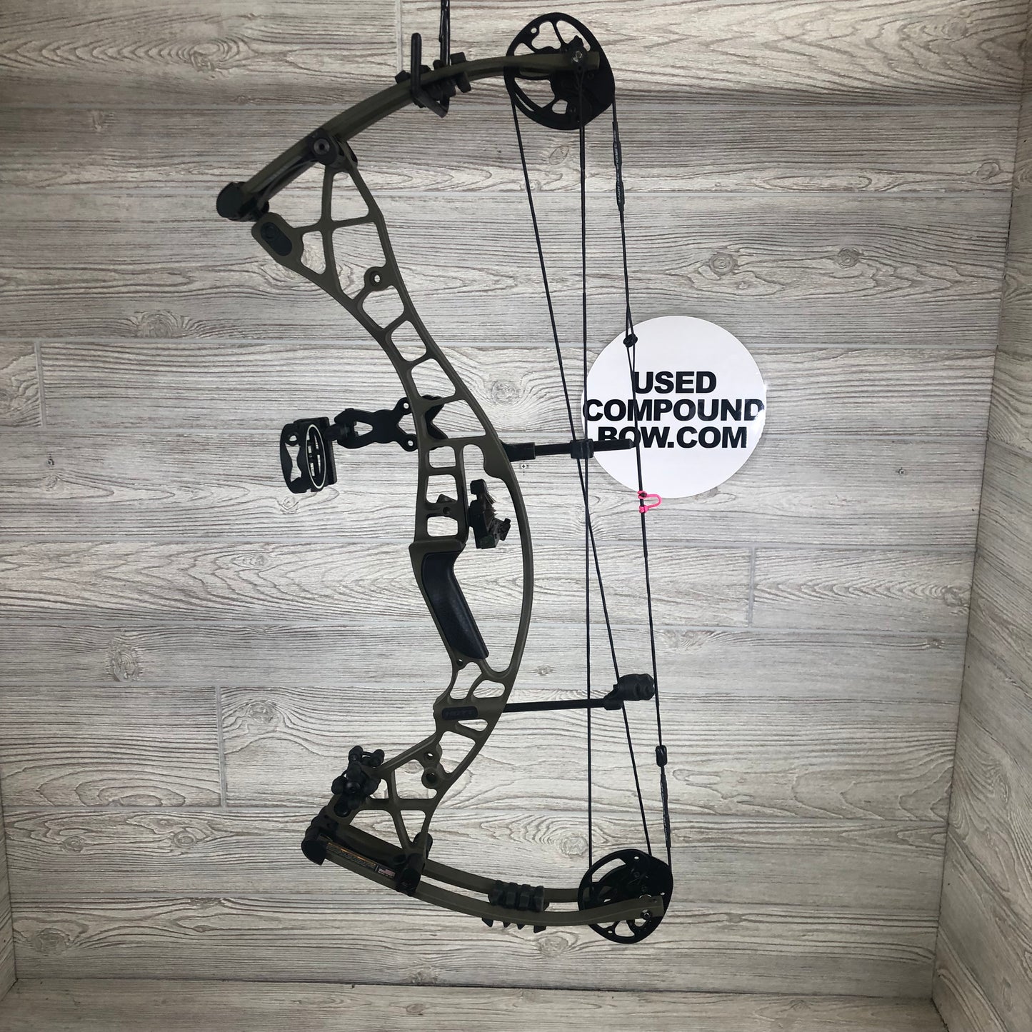 Hoyt Eclipse Right Handed Wilderness Green package 25.5" 40-50#