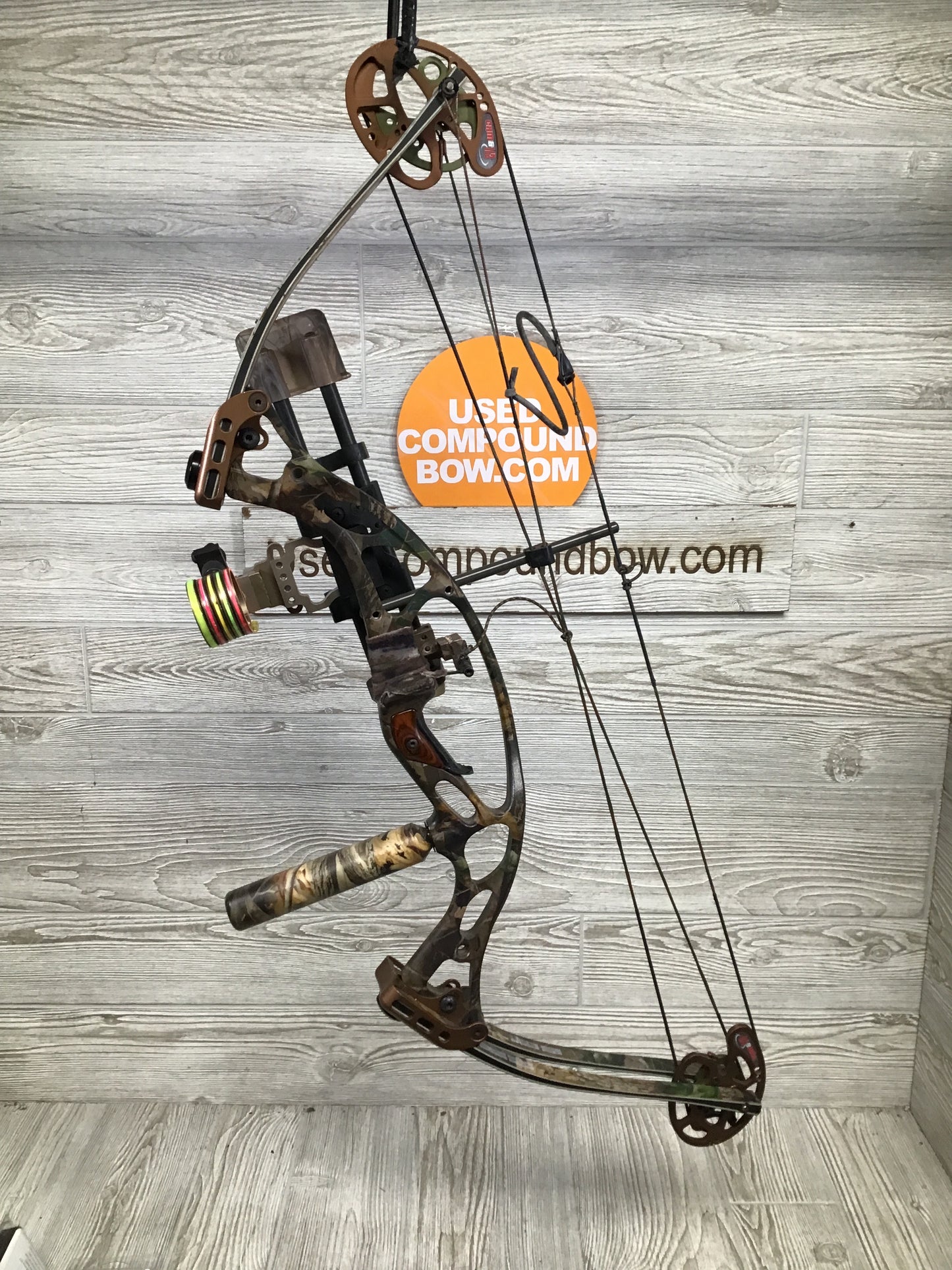 Used RH Hoyt ViperTec XT 1000 Hunt Ready PKG 60-70# Realtree