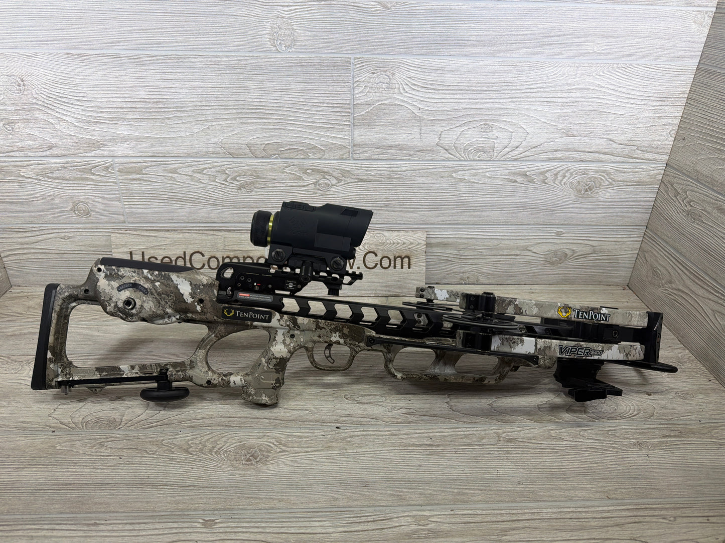 Used Tenpoint ViperS400 Crossbow w/ Garmin Xero Digital Range finding Crossbow Scope