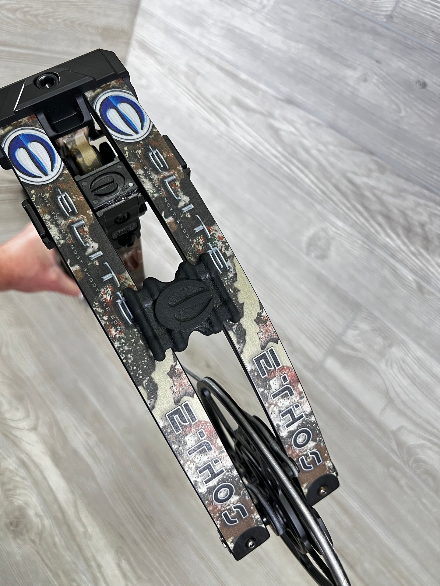 Elite Ethos First Lite Specter Right Handed 60-70#