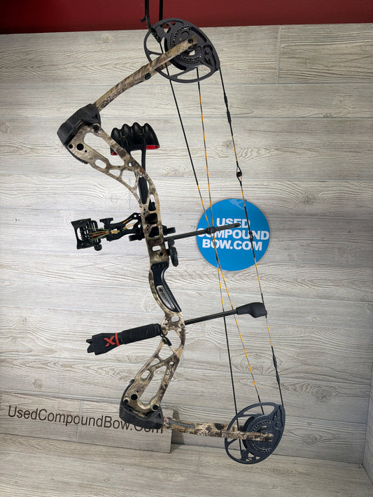 Used Diamond Edge 320 28" 70lb Veil Camo Right Hand Bow Pkg